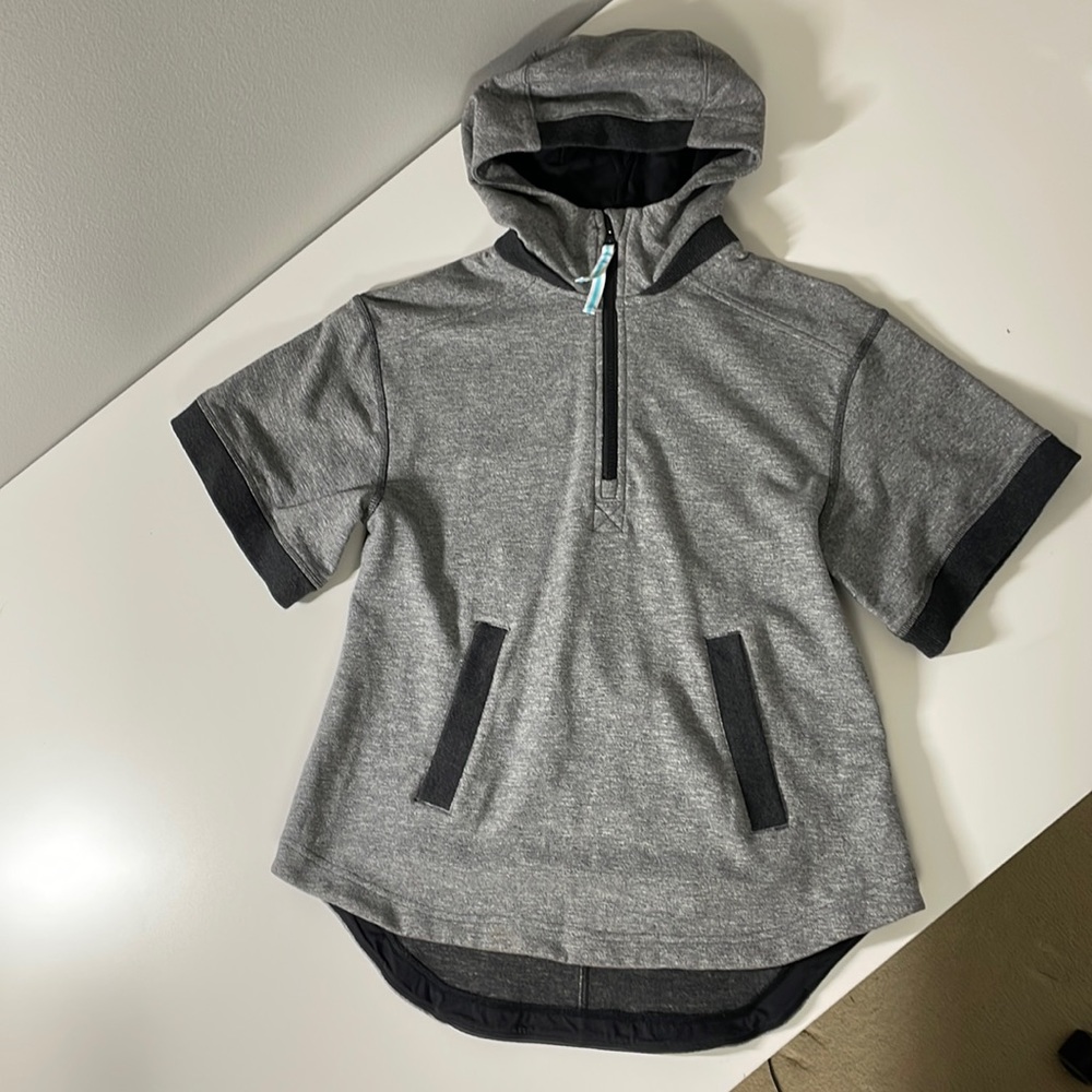 Ivivva Gray Hooded 1/4 Zip Sweatshirt size 10